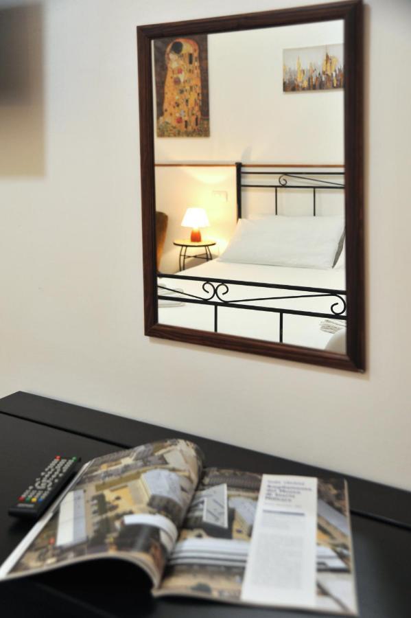 Casa Salonia Apartment Noto Bagian luar foto