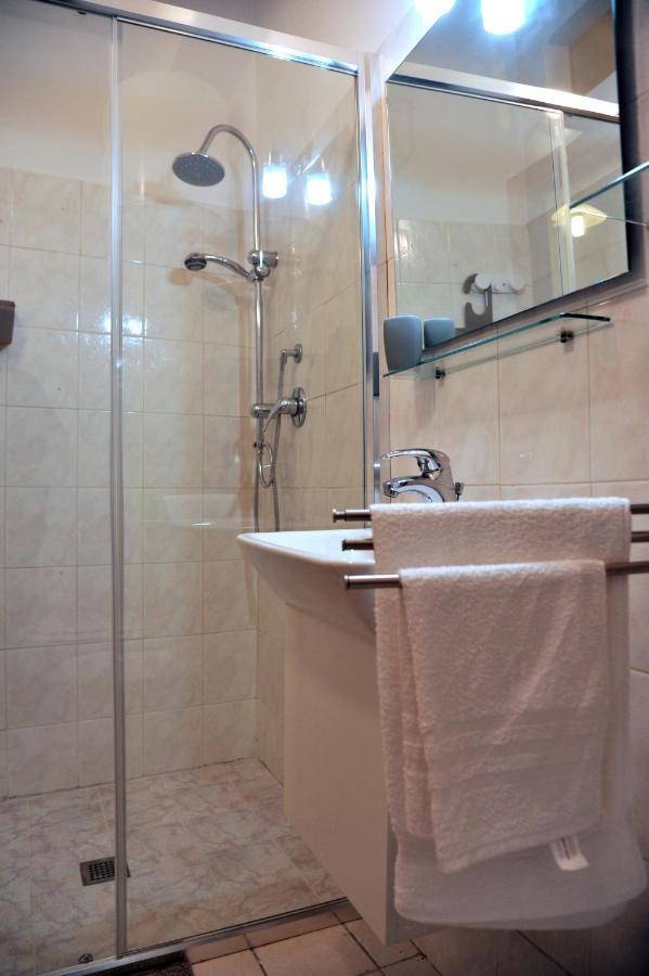 Casa Salonia Apartment Noto Bagian luar foto